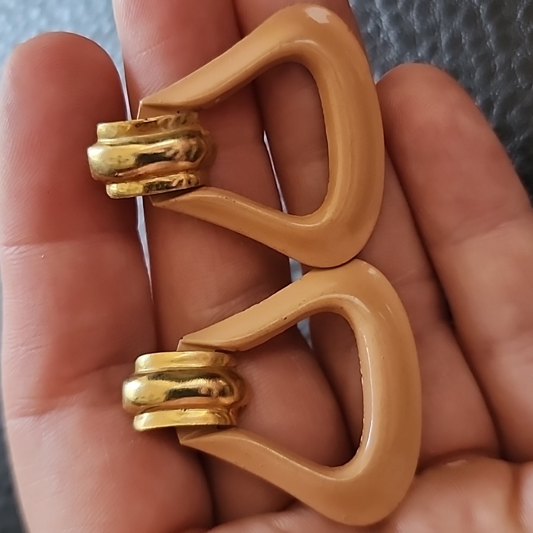 Vtg Earrings